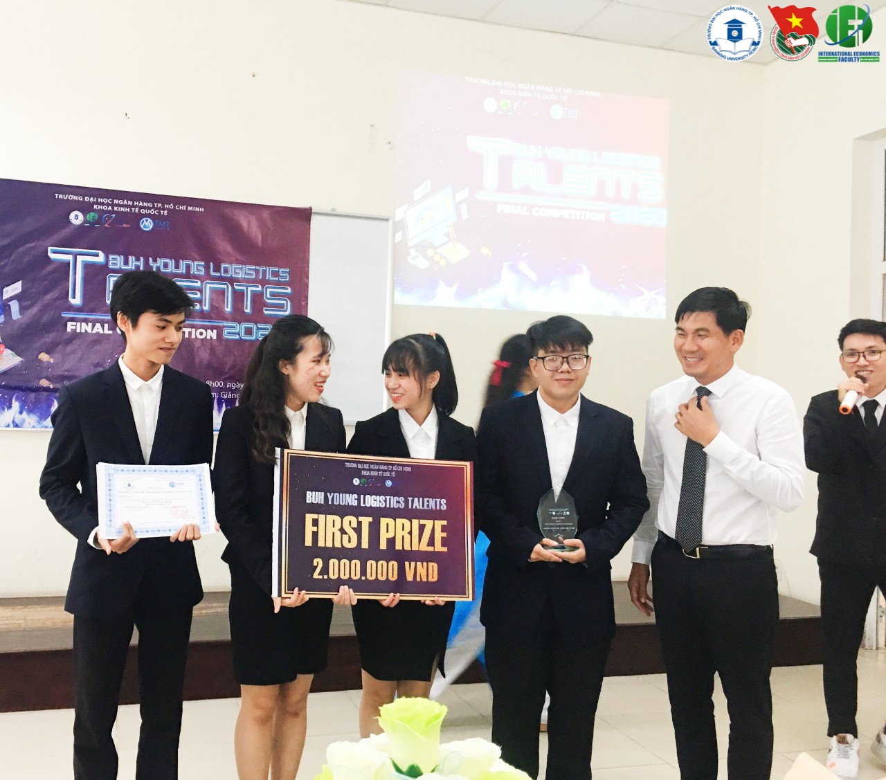 Sau giọt nước mắt trên sân khấu