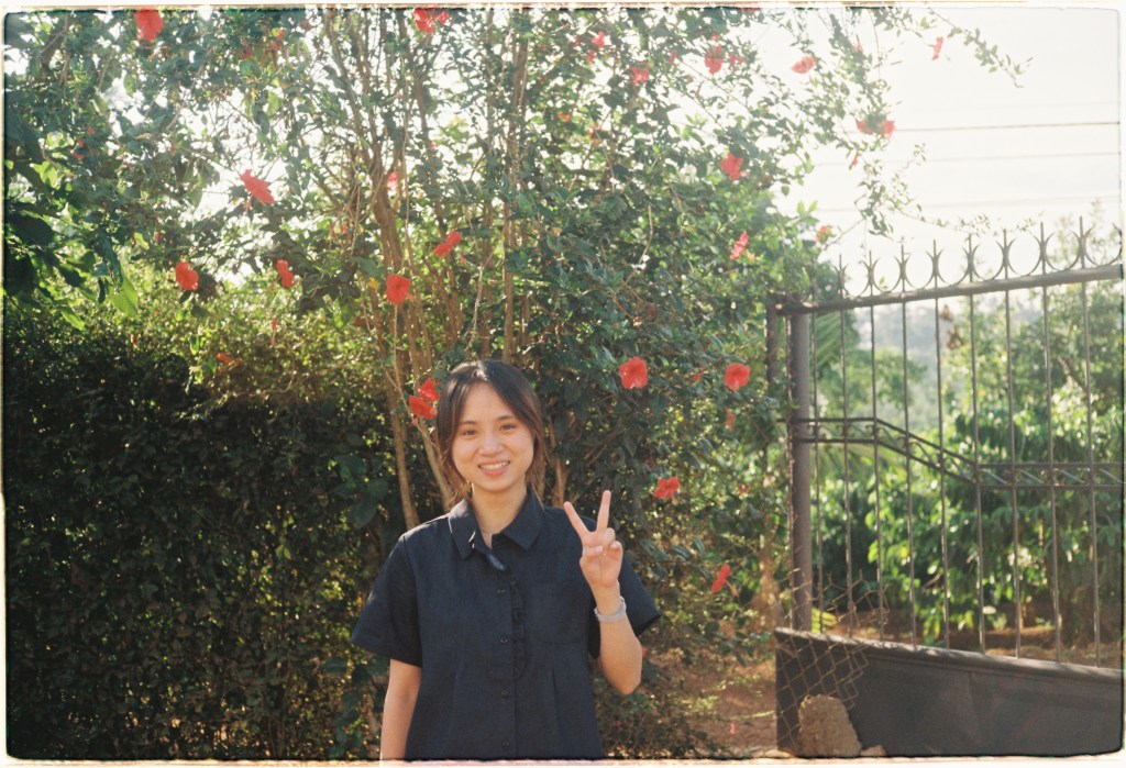 cuộc trò chuyện của người đầu bạc và kẻ tóc xanh